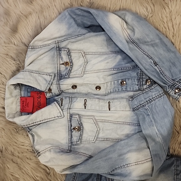 Cropped vest and jacket bundle - Picture 2 of 13